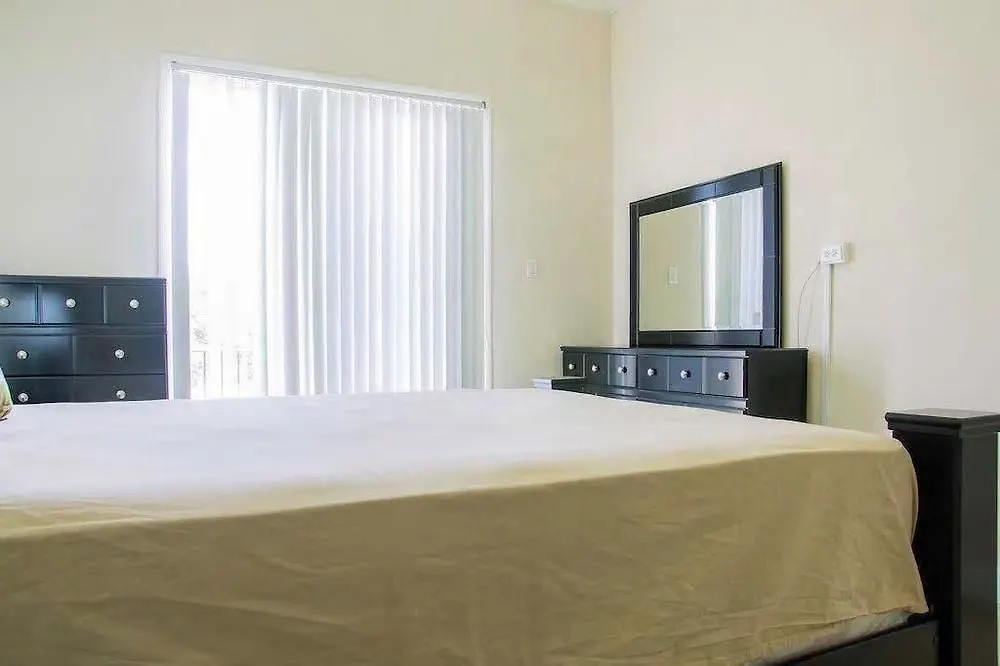 New Kingston Guest Apt At Sonoma Estate 3*,