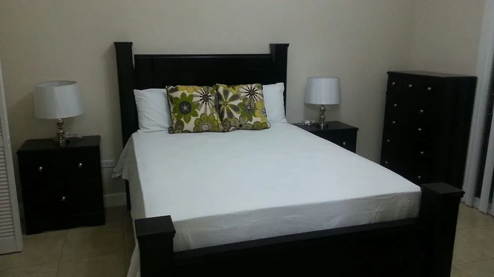 New Kingston Guest Apt At Sonoma Estate